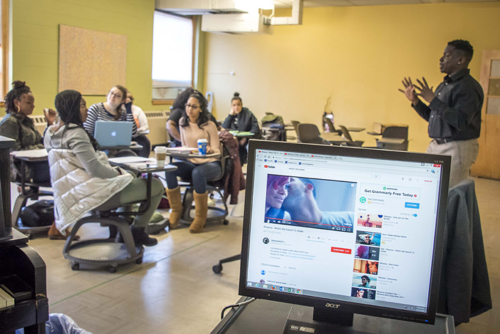 Dr. David Green's Beyoncé, Rihanna and Nicki Minaj: Performing Black Feminism class.