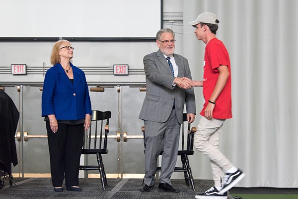 President Ames greets a first-year student during Sage College of Albany’s Move-In Day.