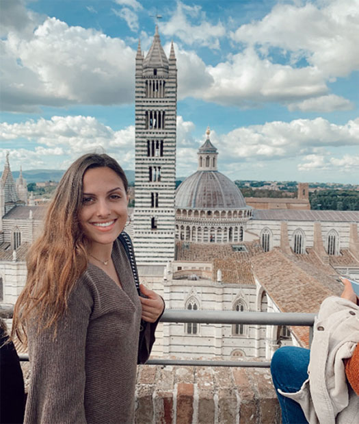 Sage student Sophia Pierce in Florence Italy